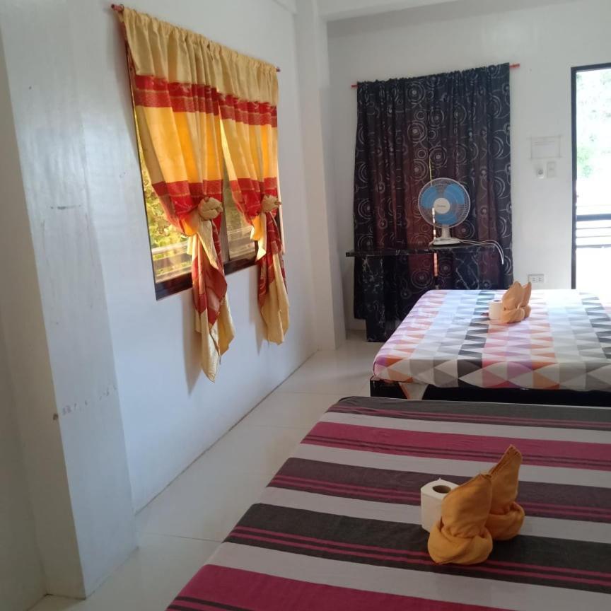 Chelle'S Apartelle-Inn El Nido Exteriör bild