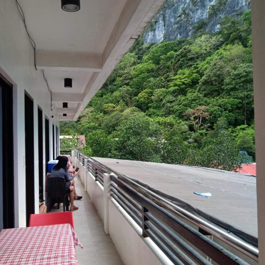 Chelle'S Apartelle-Inn El Nido Exteriör bild
