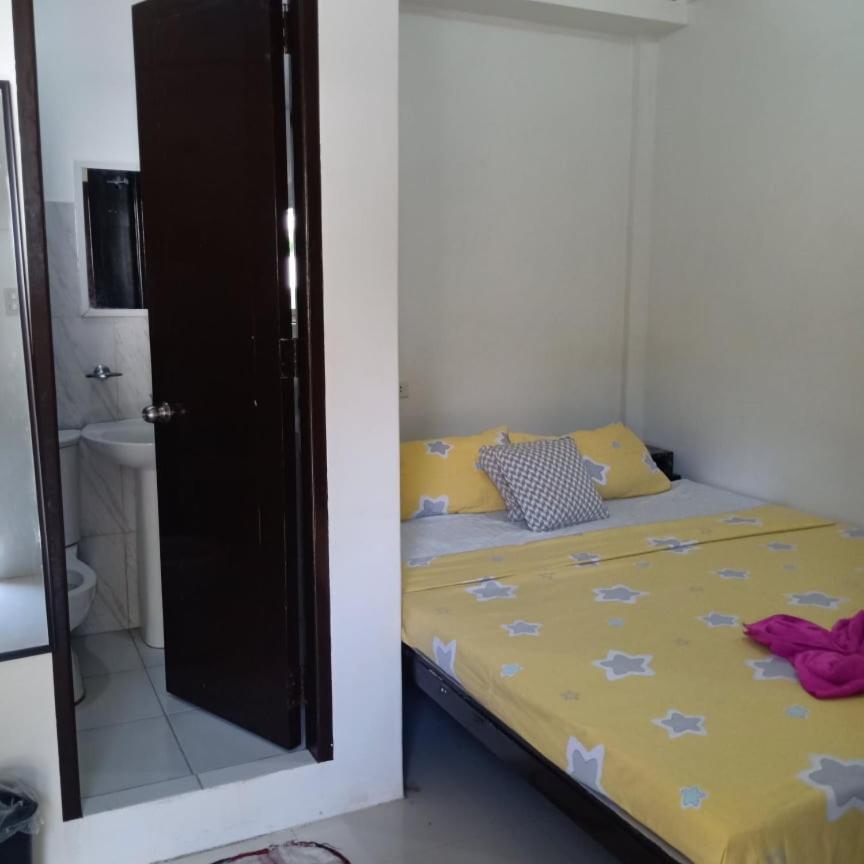 Chelle'S Apartelle-Inn El Nido Exteriör bild