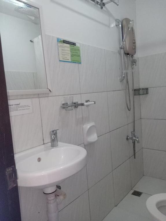 Chelle'S Apartelle-Inn El Nido Exteriör bild