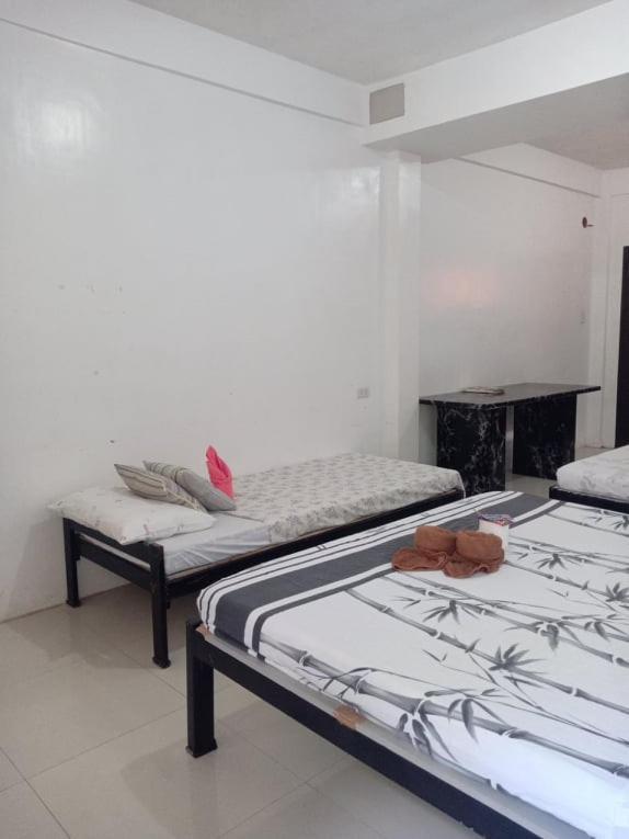 Chelle'S Apartelle-Inn El Nido Exteriör bild